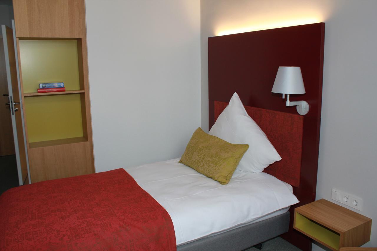 Katholisch-Soziales Institut Hotell Siegburg Exteriör bild